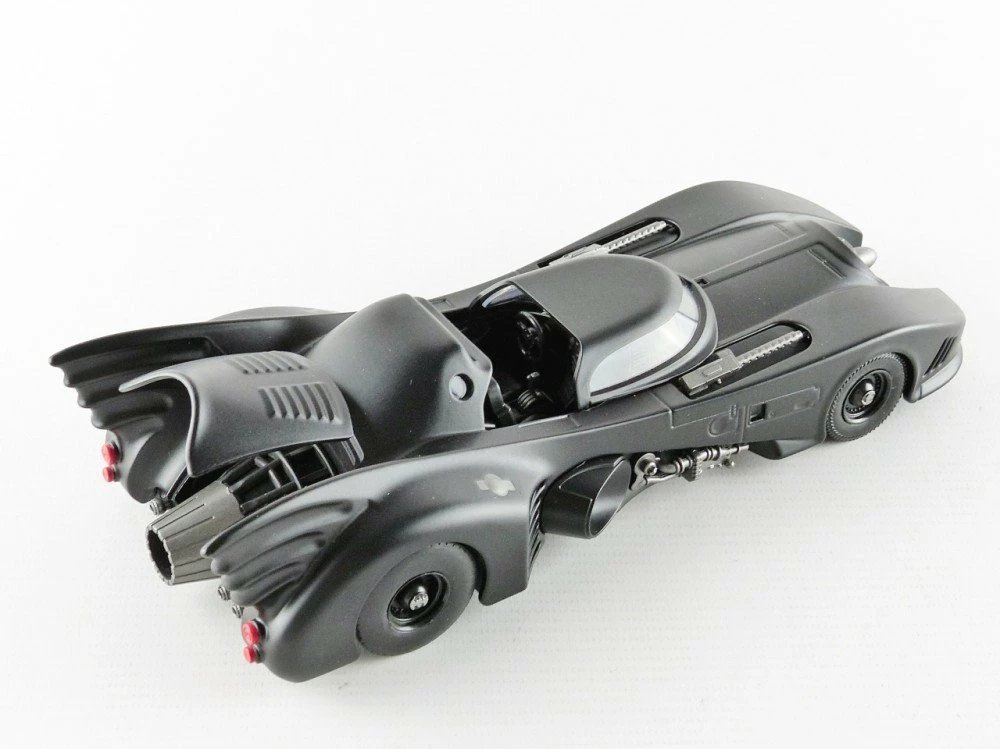 Jada Toys Batmobile Noir Batman 1989 Echelle 1/24 4 Jada Toys Batmobile Noir Batman 1989 Echelle 1/24 – Image 2