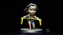Quantum Mechanix Justice League Movie Figurine Q-fig Wonder Woman 9 Cm