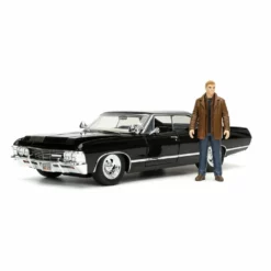 Jada Toys Supernatural 1/24 Hollywood Rides 1967 Chevrolet Impala Sport Sedan Avec Dean Winchester Figurine